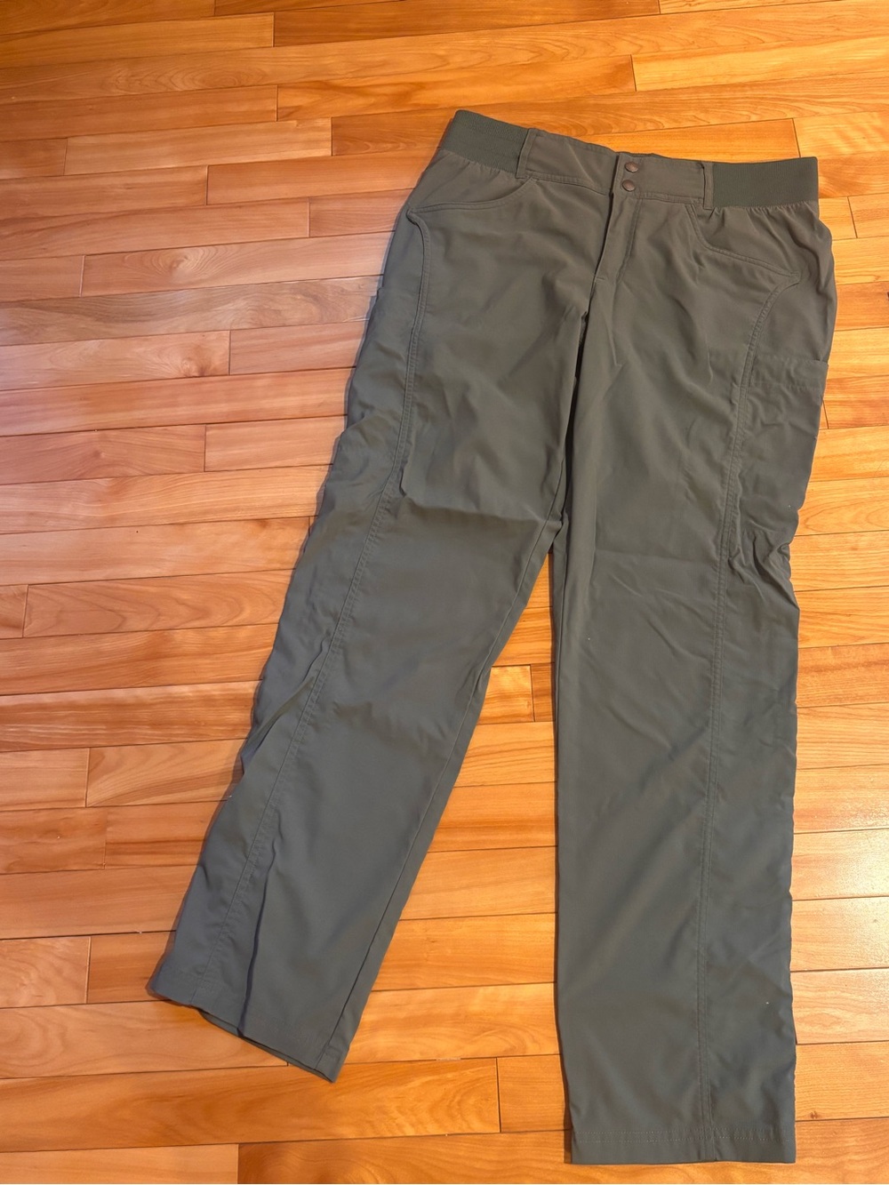 Title Nine Olive Green Cargo Pants for Women